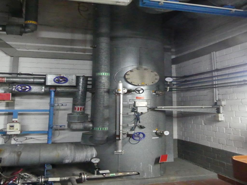 Maquinaria y accesorios de una antigua imprenta de huecograbado-1