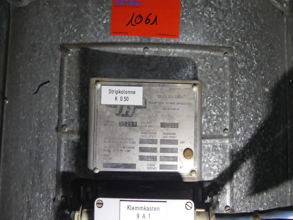 Maquinaria y accesorios de una antigua imprenta de huecograbado-3