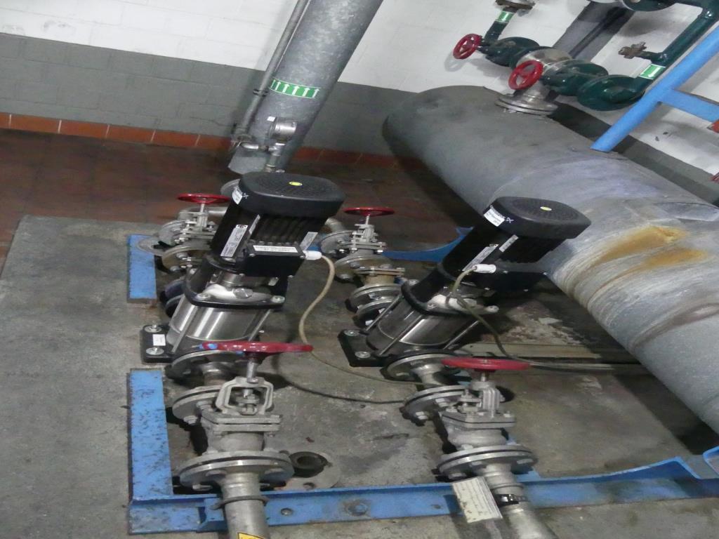 Maquinaria y accesorios de una antigua imprenta de huecograbado-6