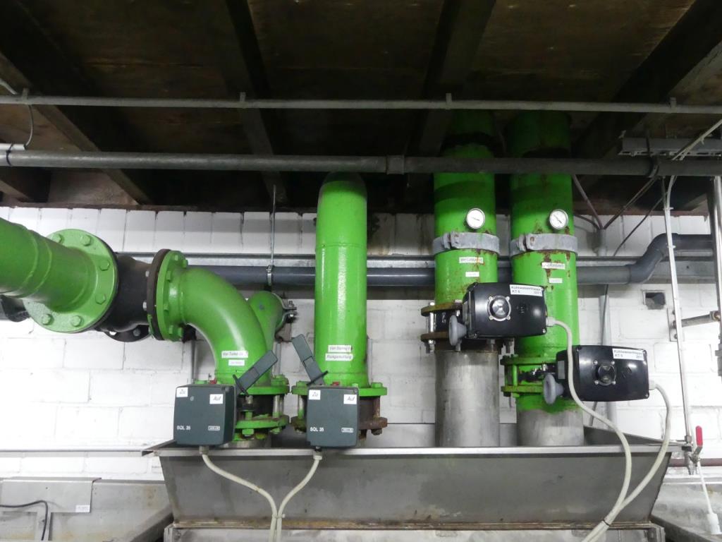 Maquinaria y accesorios de una antigua imprenta de huecograbado-15