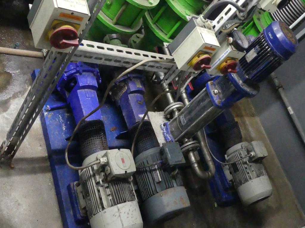 Maquinaria y accesorios de una antigua imprenta de huecograbado-23