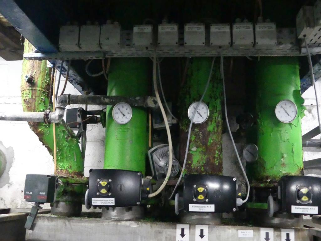 Maquinaria y accesorios de una antigua imprenta de huecograbado-26