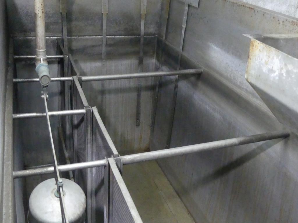 Maquinaria y accesorios de una antigua imprenta de huecograbado-28