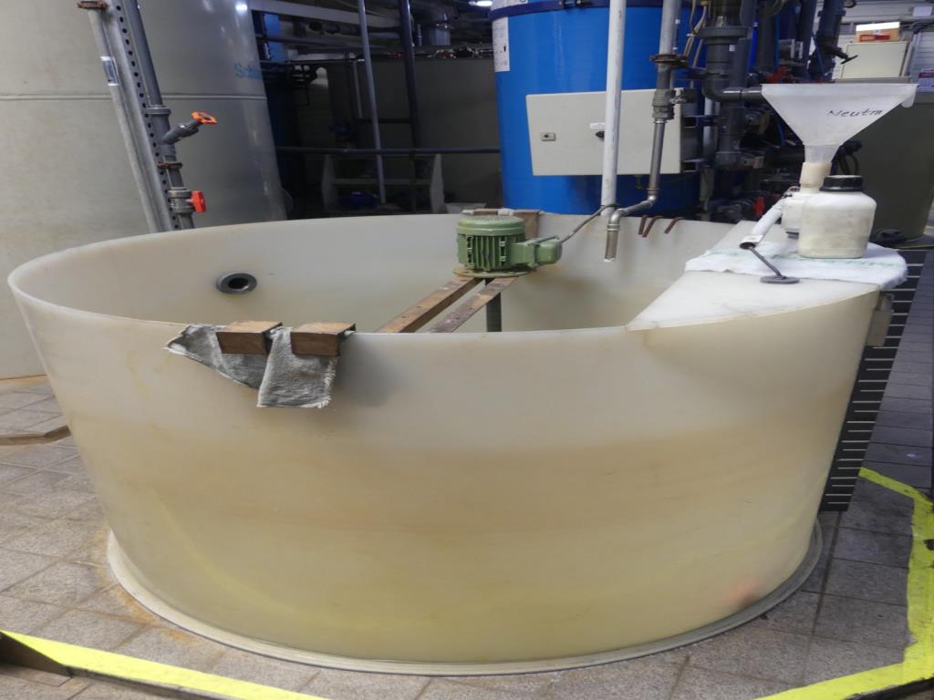 Stroje a příslušenství z bývalé hlubotiskové tiskárny-11