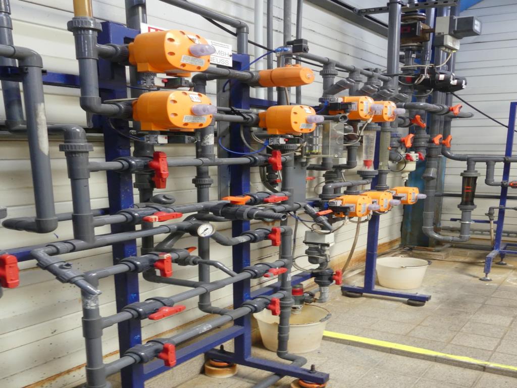 Stroje a příslušenství z bývalé hlubotiskové tiskárny-8