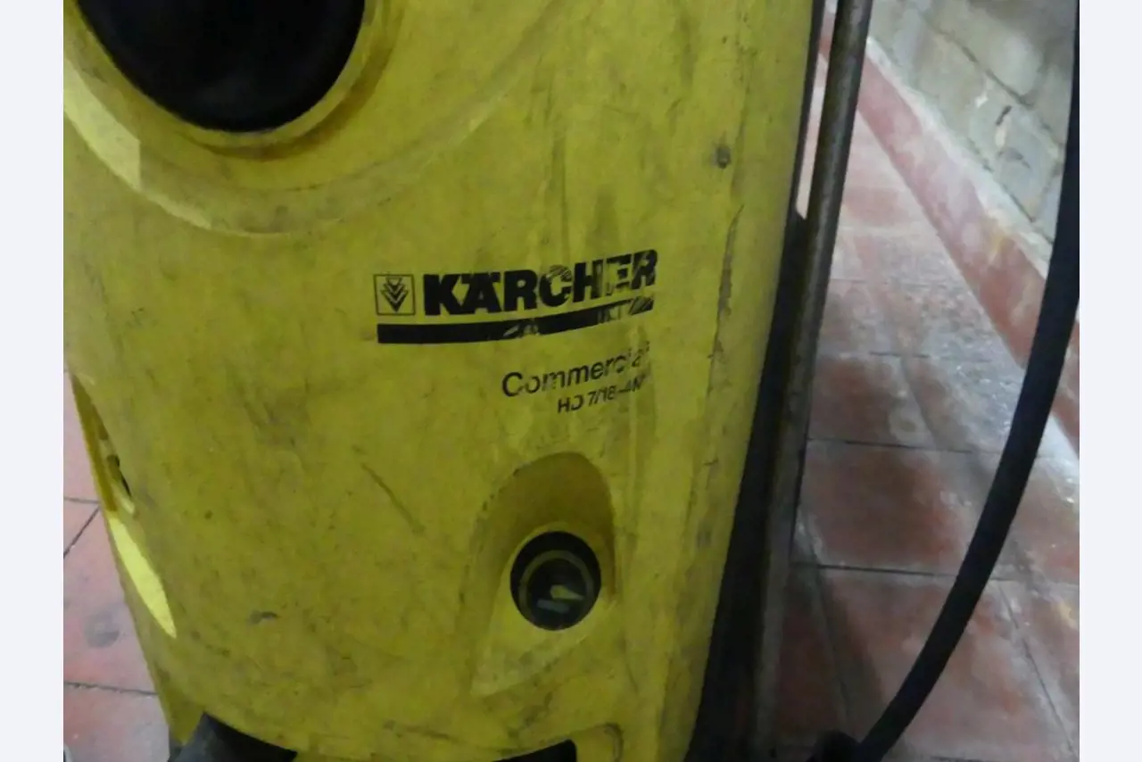 Maschinelle Einrichtung sowie Zubehör einer ehemaligen Tiefdruckerei-2