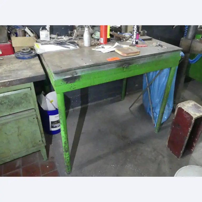 Maschinelle Einrichtung sowie Zubehör einer ehemaligen Tiefdruckerei-1