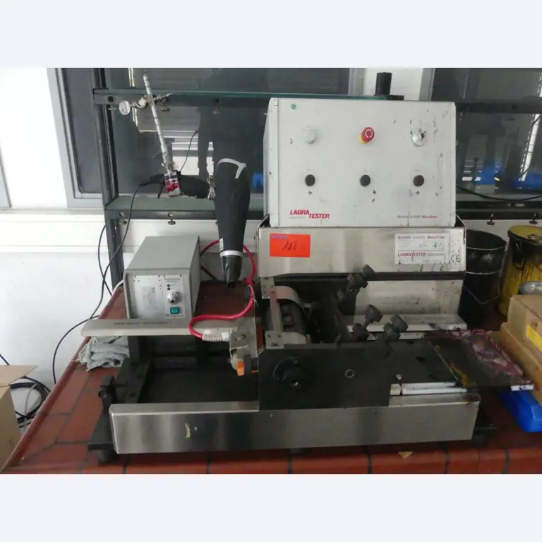 Maschinelle Einrichtung sowie Zubehör einer ehemaligen Tiefdruckerei-1