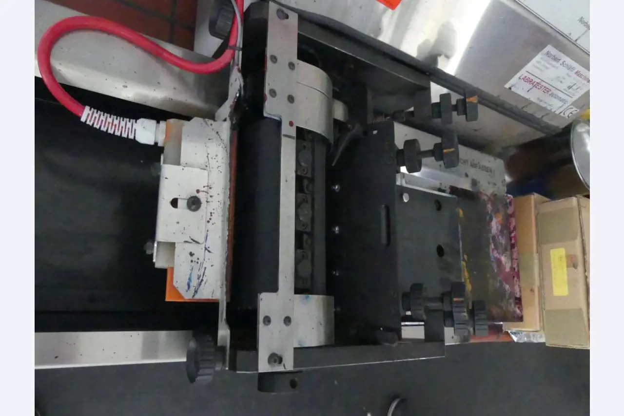 Maschinelle Einrichtung sowie Zubehör einer ehemaligen Tiefdruckerei-3