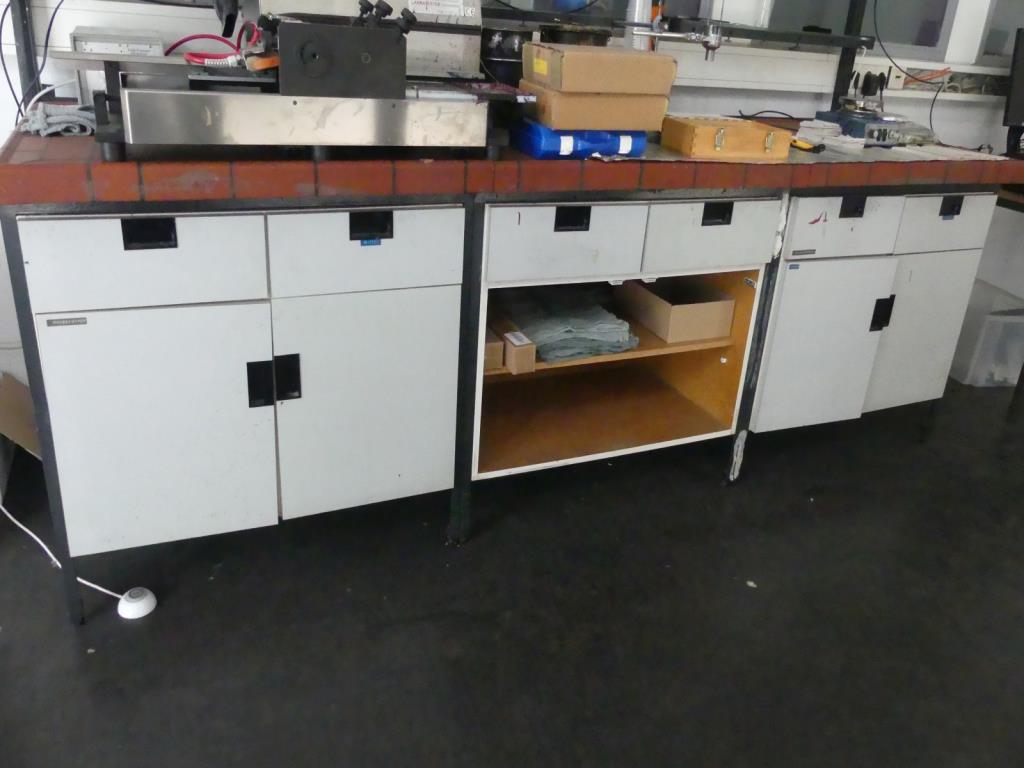 Maquinaria y accesorios de una antigua imprenta de huecograbado-6