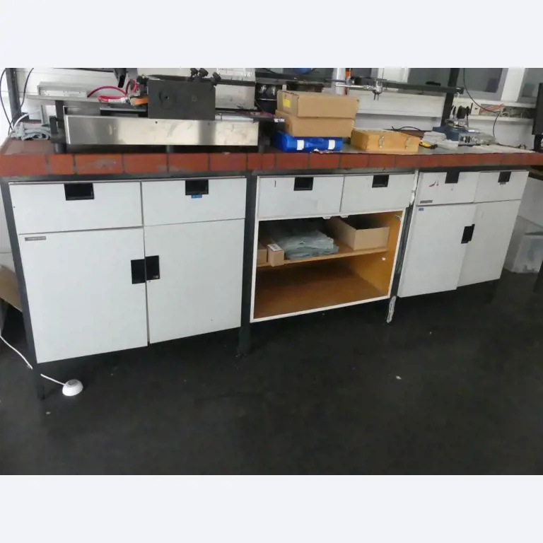 Maschinelle Einrichtung sowie Zubehör einer ehemaligen Tiefdruckerei-6