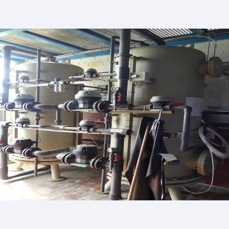 Equipement mécanique et accessoires d'une ancienne imprimerie en héliogravure-1