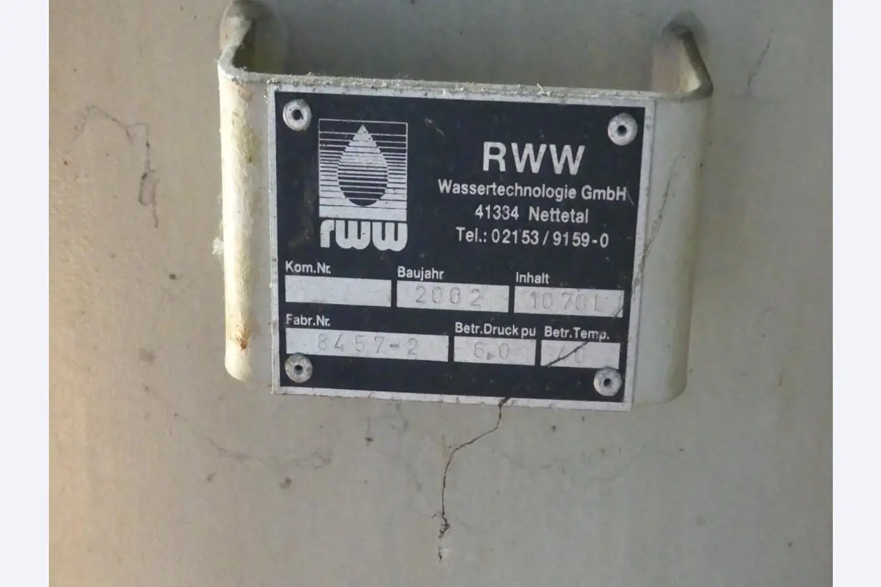 Equipement mécanique et accessoires d'une ancienne imprimerie en héliogravure-2