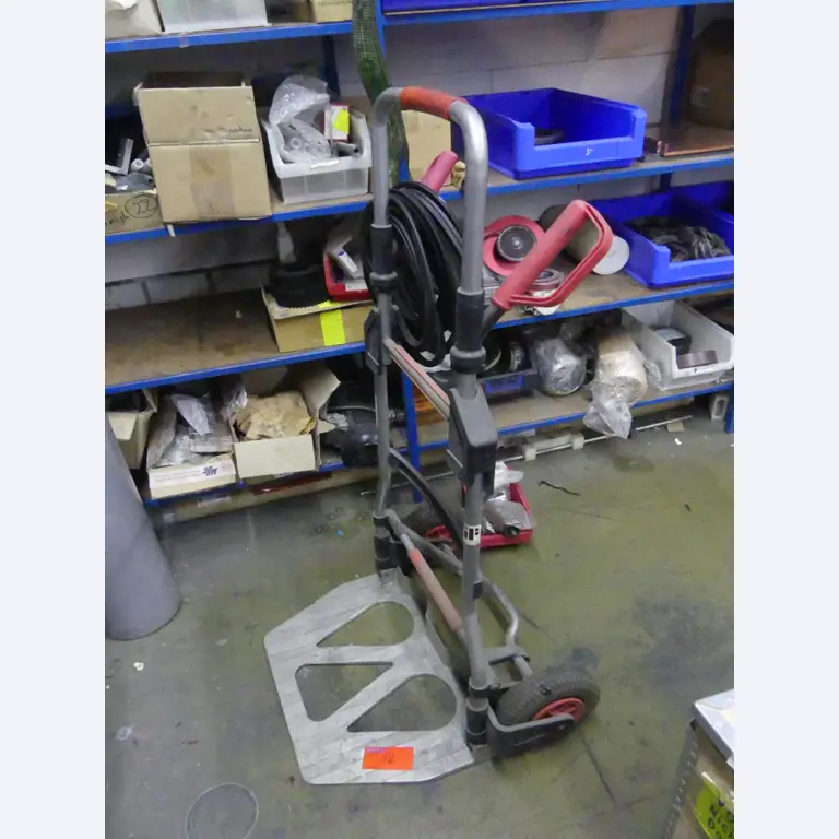 Maquinaria y accesorios de una antigua imprenta de huecograbado-1