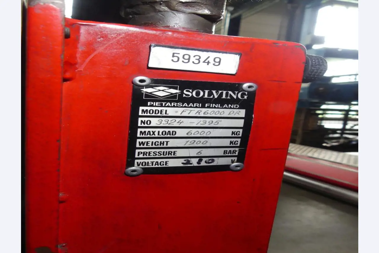 Maschinelle Einrichtung sowie Zubehör einer ehemaligen Tiefdruckerei-2