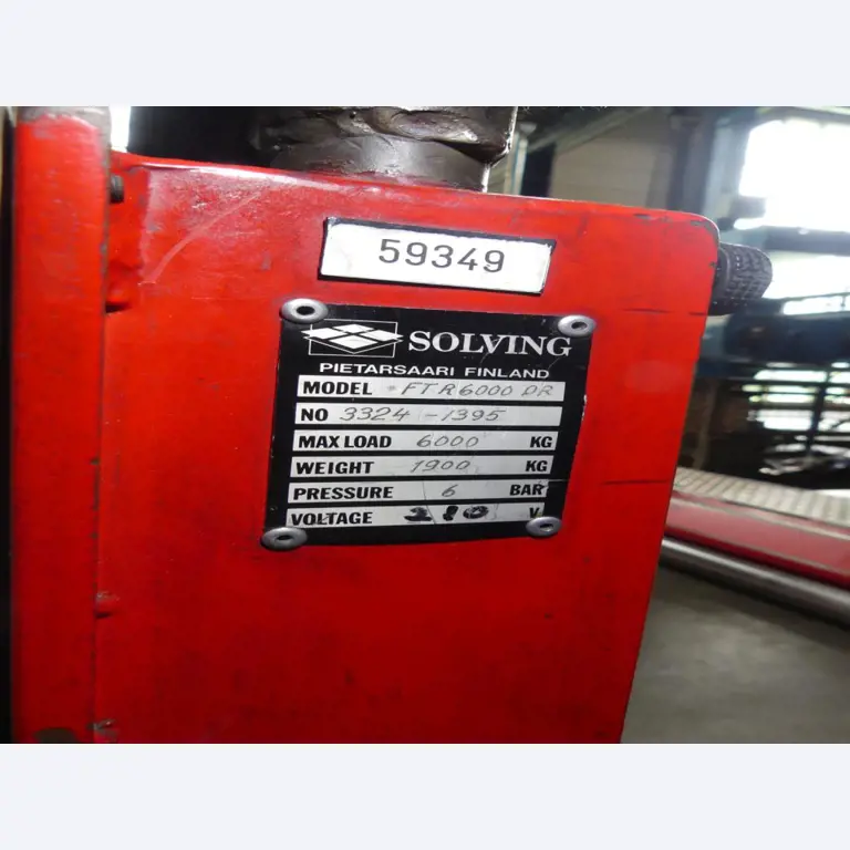 Maschinelle Einrichtung sowie Zubehör einer ehemaligen Tiefdruckerei-2