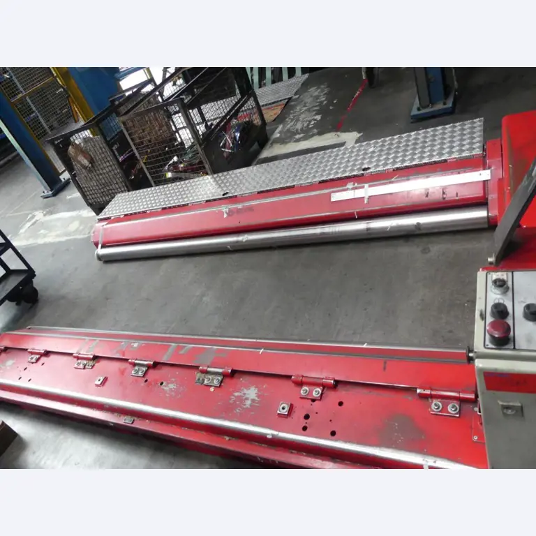 Maschinelle Einrichtung sowie Zubehör einer ehemaligen Tiefdruckerei-3