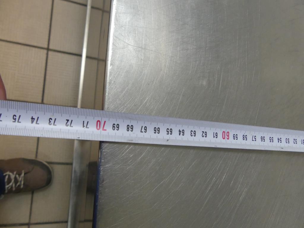 Maquinaria y accesorios de una antigua imprenta de huecograbado-3