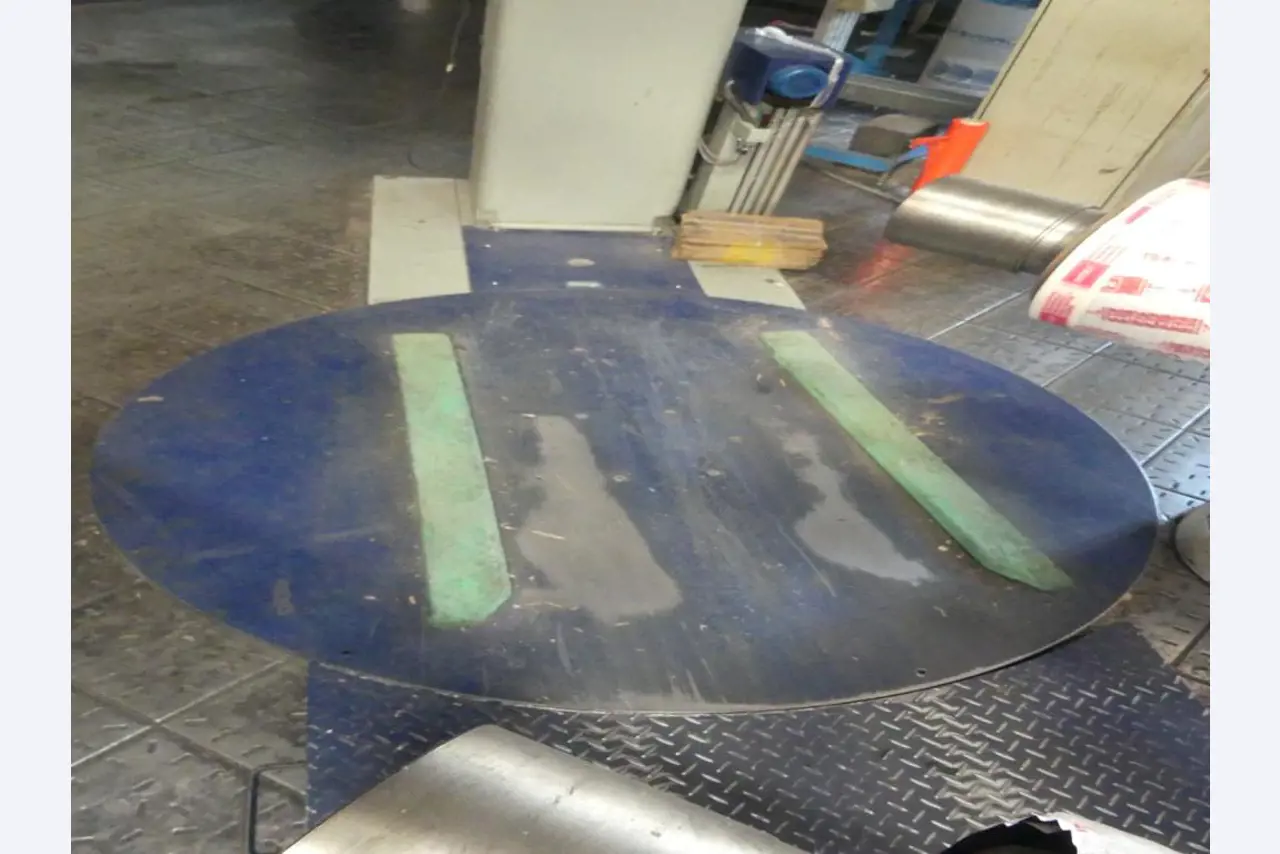 Maschinelle Einrichtung sowie Zubehör einer ehemaligen Tiefdruckerei-2