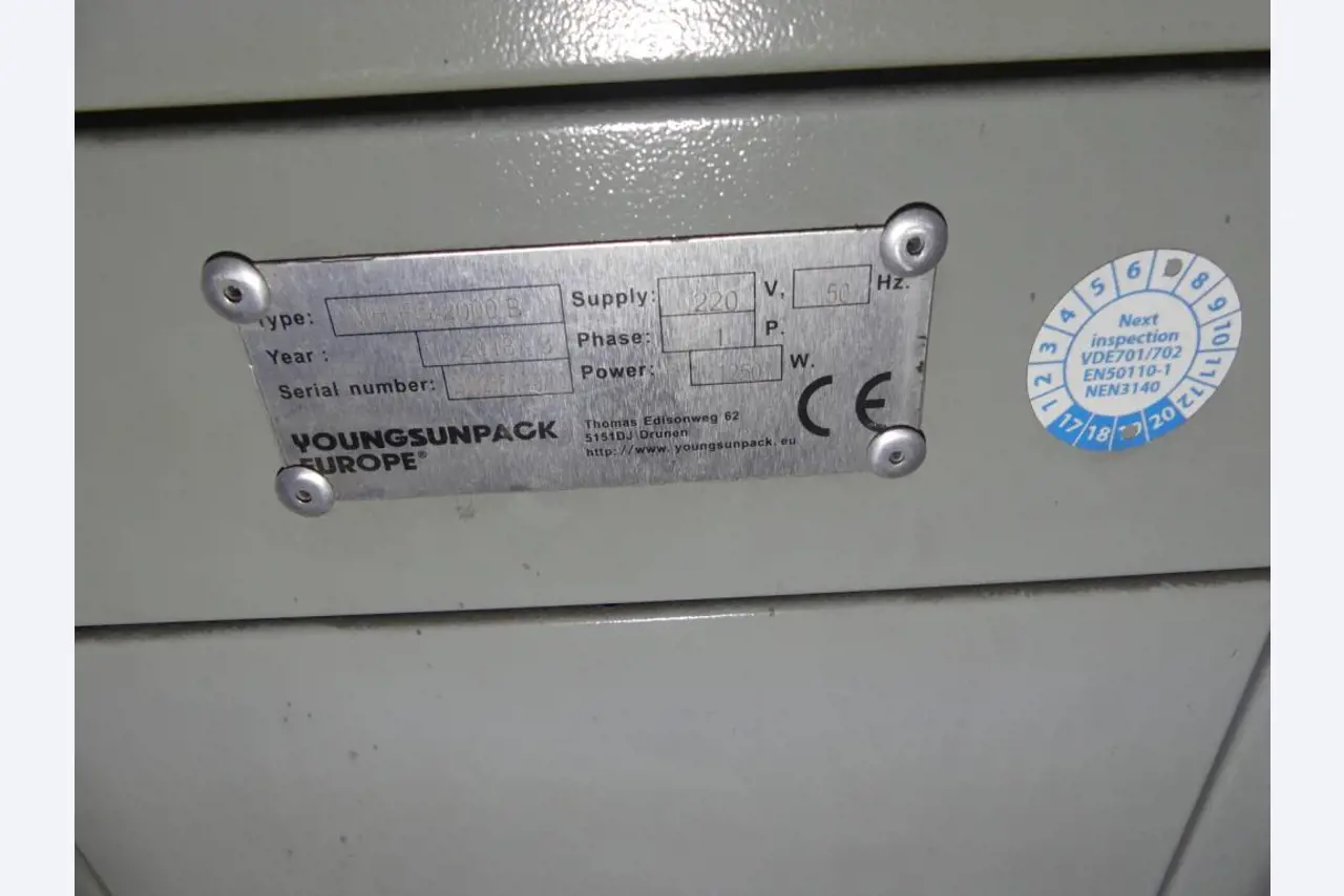 Maschinelle Einrichtung sowie Zubehör einer ehemaligen Tiefdruckerei-4