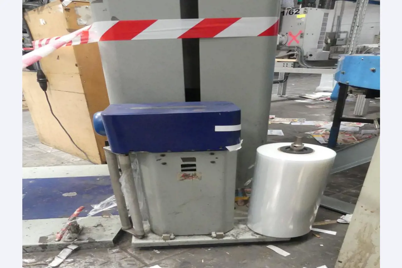 Maschinelle Einrichtung sowie Zubehör einer ehemaligen Tiefdruckerei-3