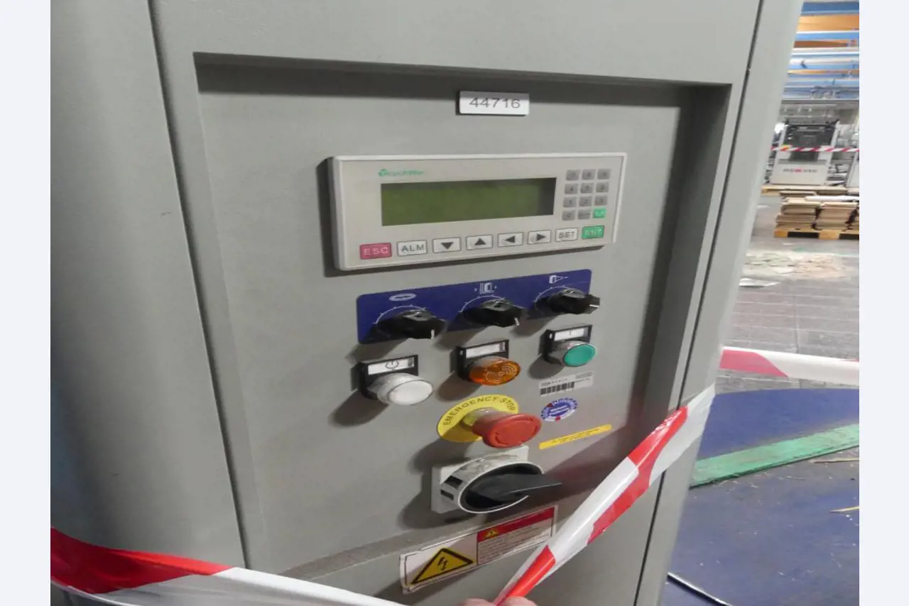 Maschinelle Einrichtung sowie Zubehör einer ehemaligen Tiefdruckerei-4