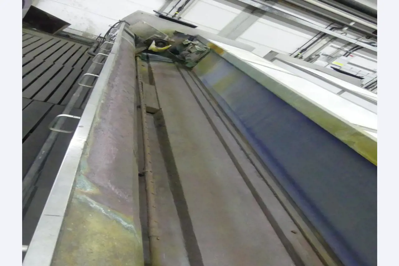 Equipement mécanique et accessoires d'une ancienne imprimerie en héliogravure-4