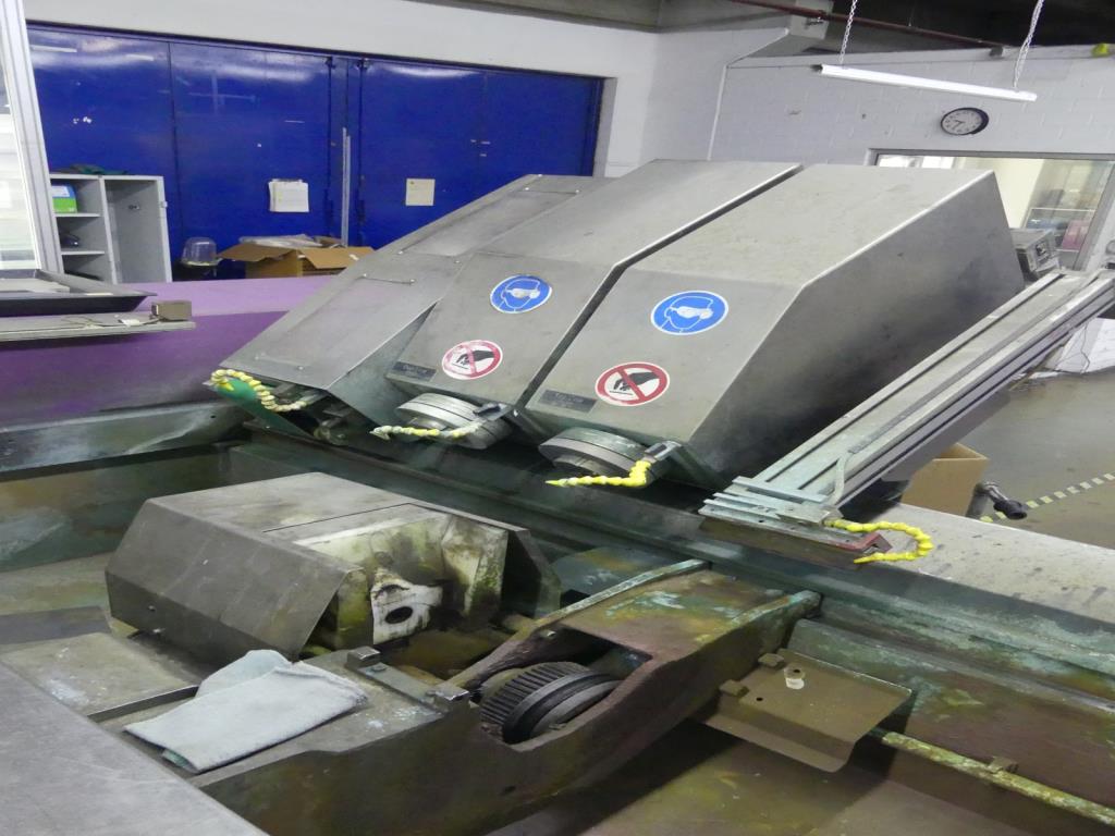 Maquinaria y accesorios de una antigua imprenta de huecograbado-5