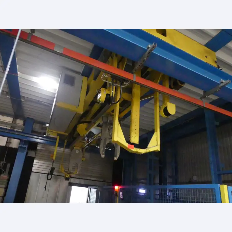 Equipement mécanique et accessoires d'une ancienne imprimerie en héliogravure-1