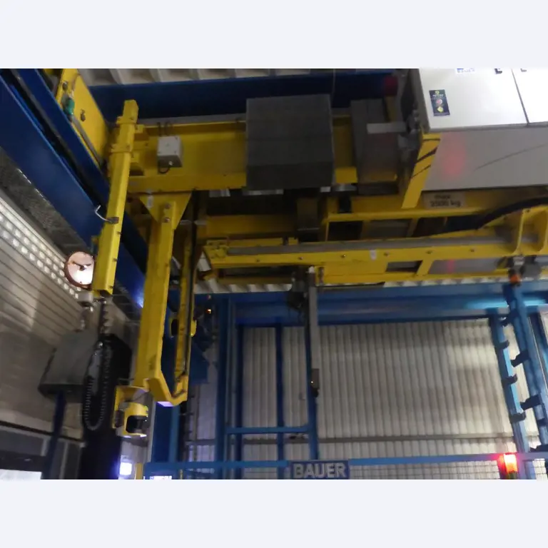 Equipement mécanique et accessoires d'une ancienne imprimerie en héliogravure-3