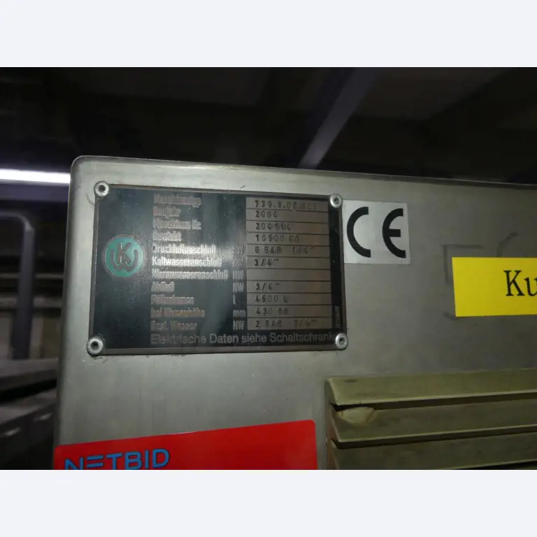 Equipement mécanique et accessoires d'une ancienne imprimerie en héliogravure-2