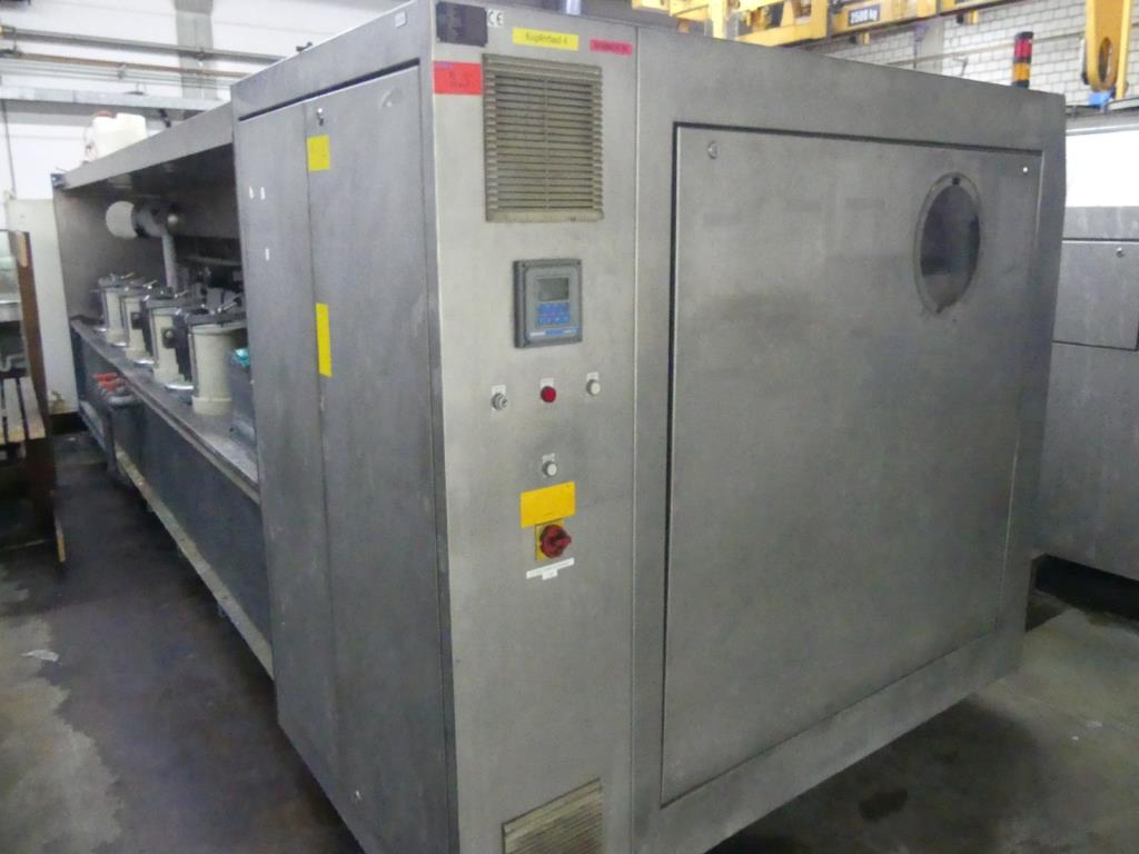 Máquinas e acessórios de uma antiga fábrica de impressão de gravuras-1