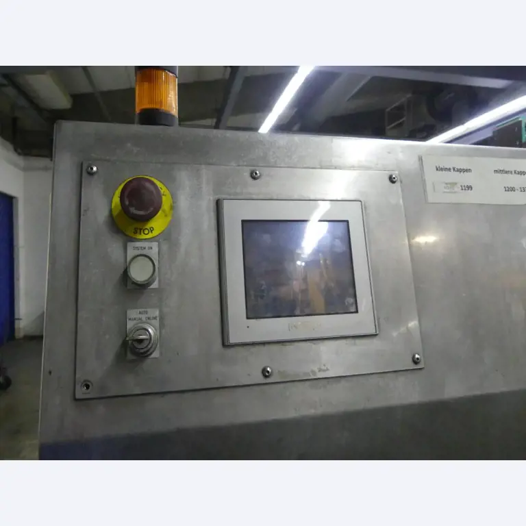 Equipement mécanique et accessoires d'une ancienne imprimerie en héliogravure-4