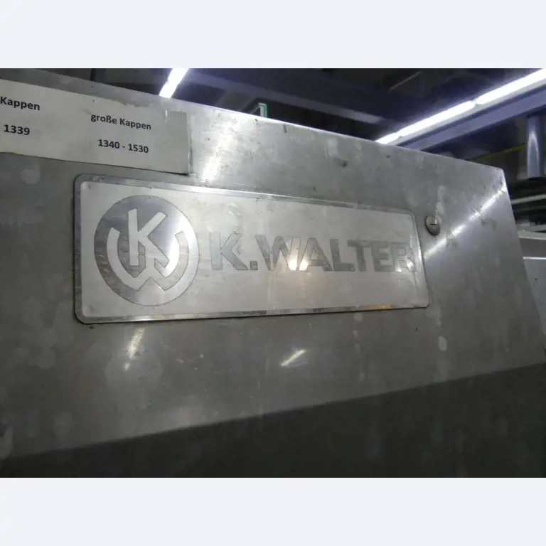 Equipement mécanique et accessoires d'une ancienne imprimerie en héliogravure-5