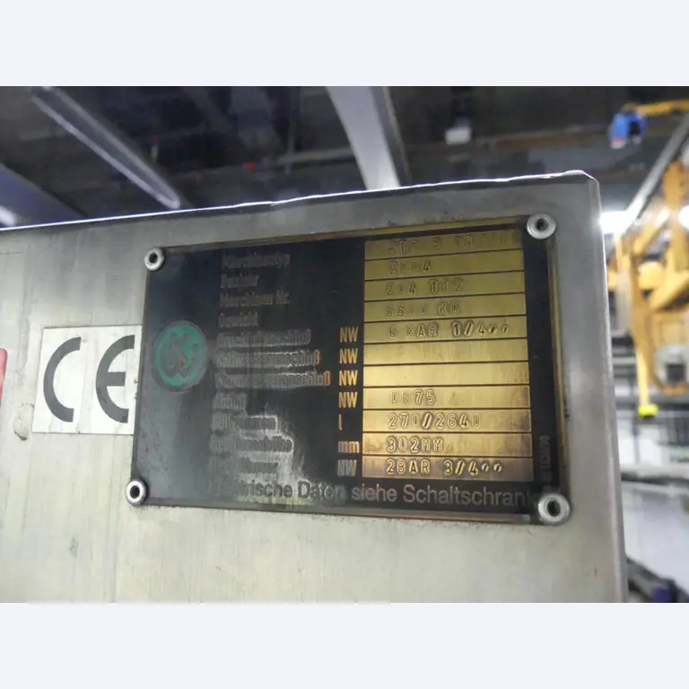 Equipement mécanique et accessoires d'une ancienne imprimerie en héliogravure-2