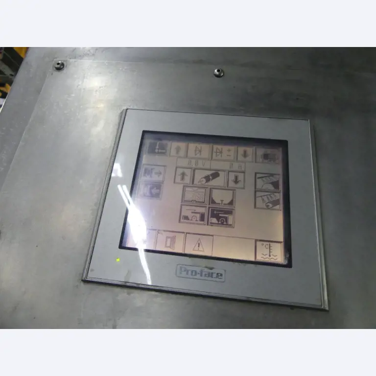 Equipement mécanique et accessoires d'une ancienne imprimerie en héliogravure-4