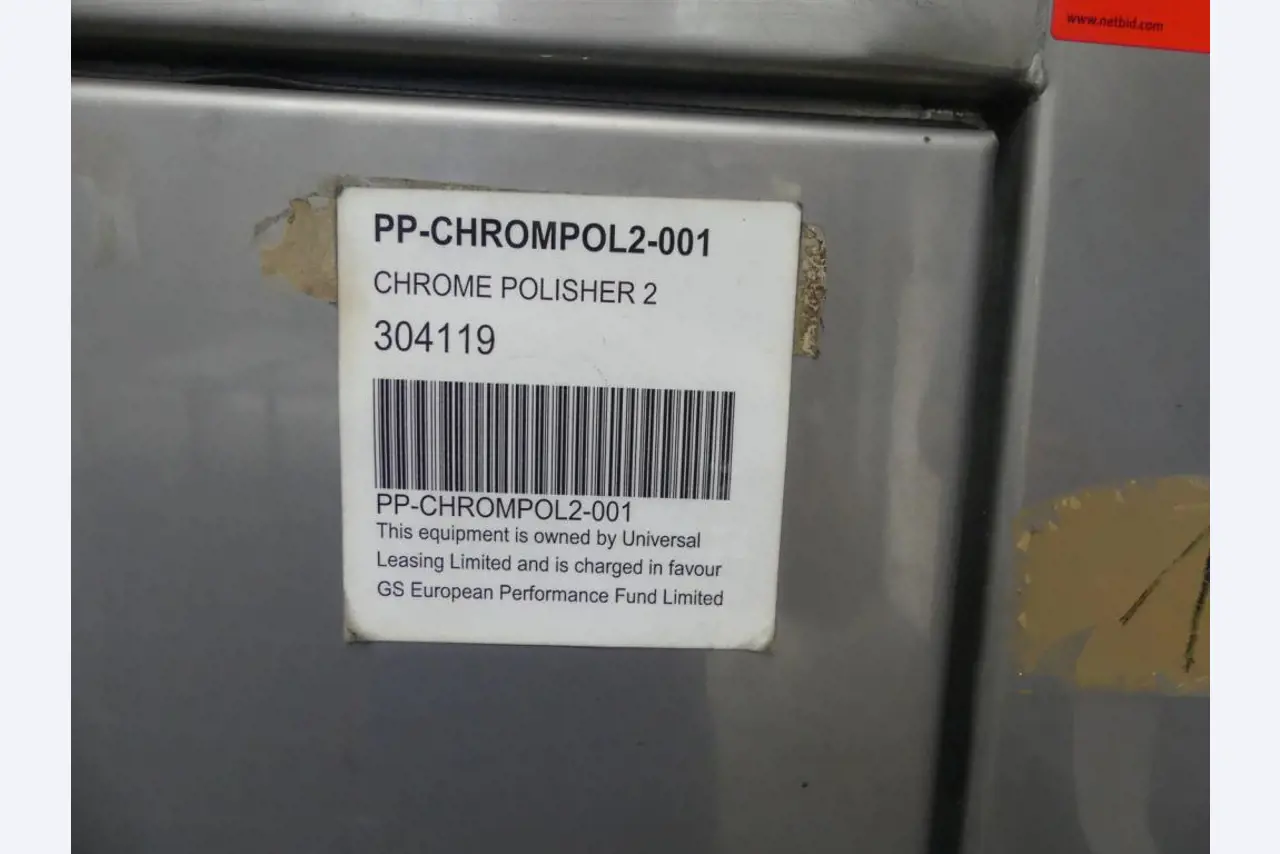 Equipement mécanique et accessoires d'une ancienne imprimerie en héliogravure-2