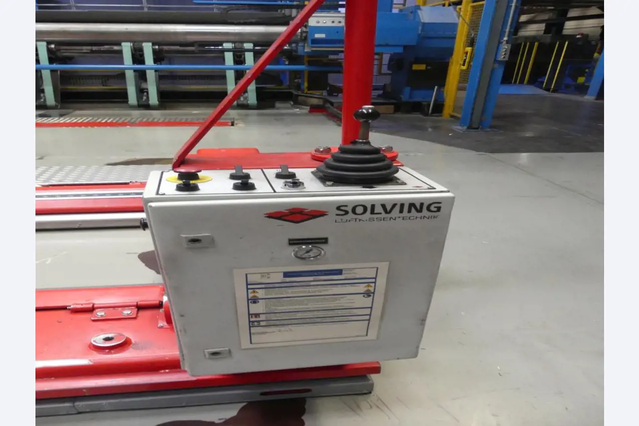 Maschinelle Einrichtung sowie Zubehör einer ehemaligen Tiefdruckerei-1