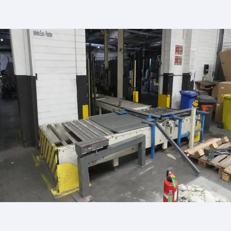 Equipement mécanique et accessoires d'une ancienne imprimerie en héliogravure-5