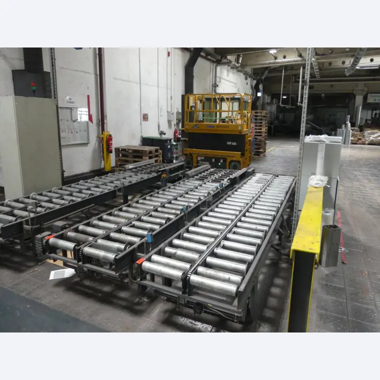 Equipement mécanique et accessoires d'une ancienne imprimerie en héliogravure-1