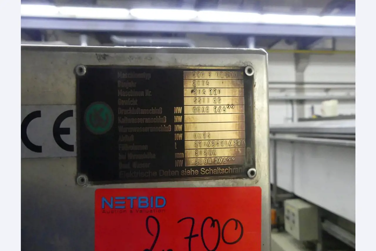 Equipement mécanique et accessoires d'une ancienne imprimerie en héliogravure-2