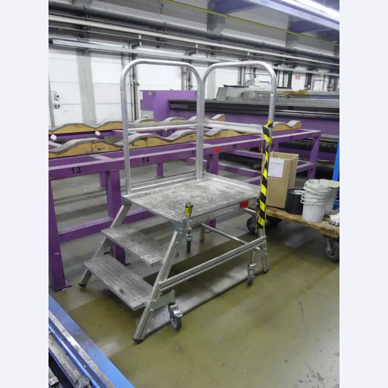 Maschinelle Einrichtung sowie Zubehör einer ehemaligen Tiefdruckerei-1