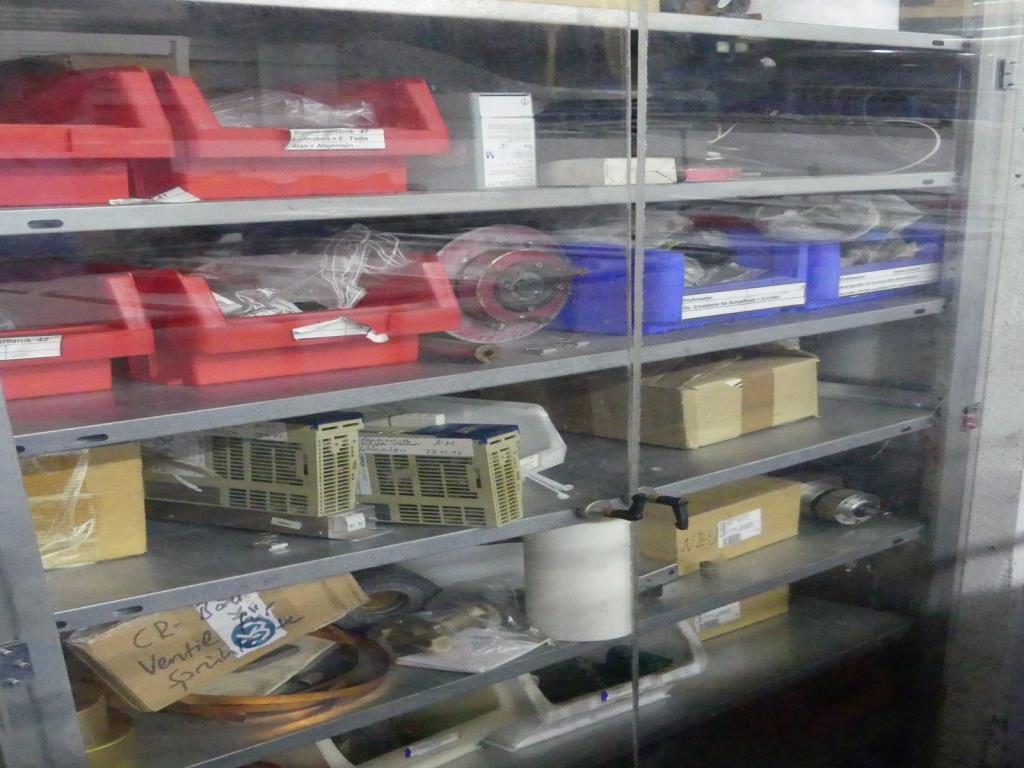 Maquinaria y accesorios de una antigua imprenta de huecograbado-2