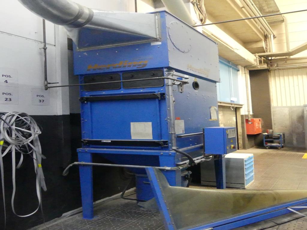 Maquinaria y accesorios de una antigua imprenta de huecograbado-1