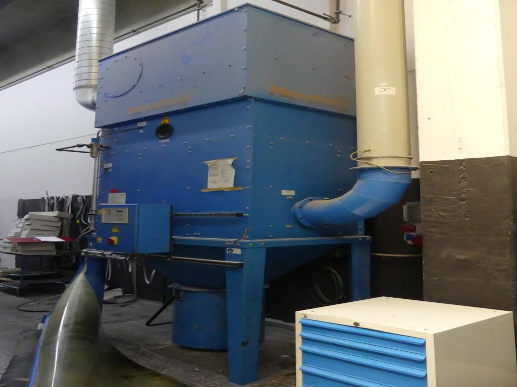 Maquinaria y accesorios de una antigua imprenta de huecograbado-3