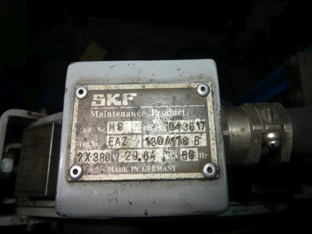 Maquinaria y accesorios de una antigua imprenta de huecograbado-9