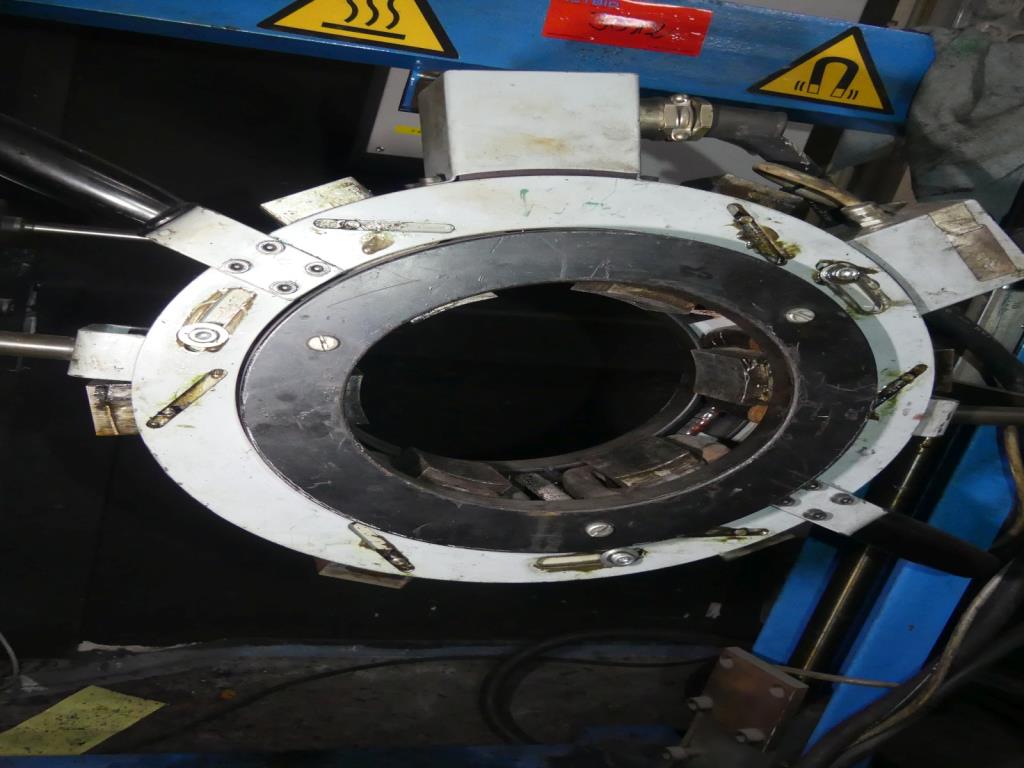 Maquinaria y accesorios de una antigua imprenta de huecograbado-8