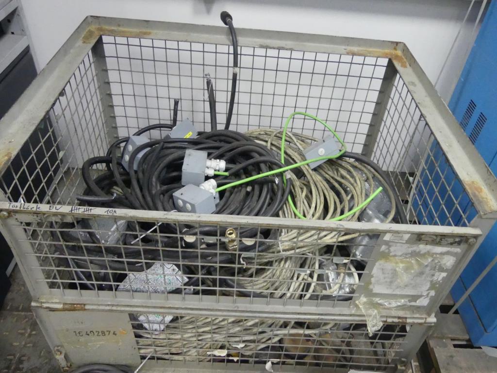 Maquinaria y accesorios de una antigua imprenta de huecograbado-4