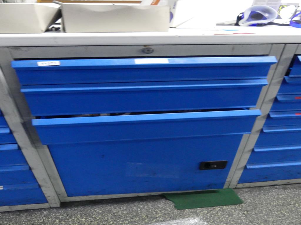 Maquinaria y accesorios de una antigua imprenta de huecograbado-4