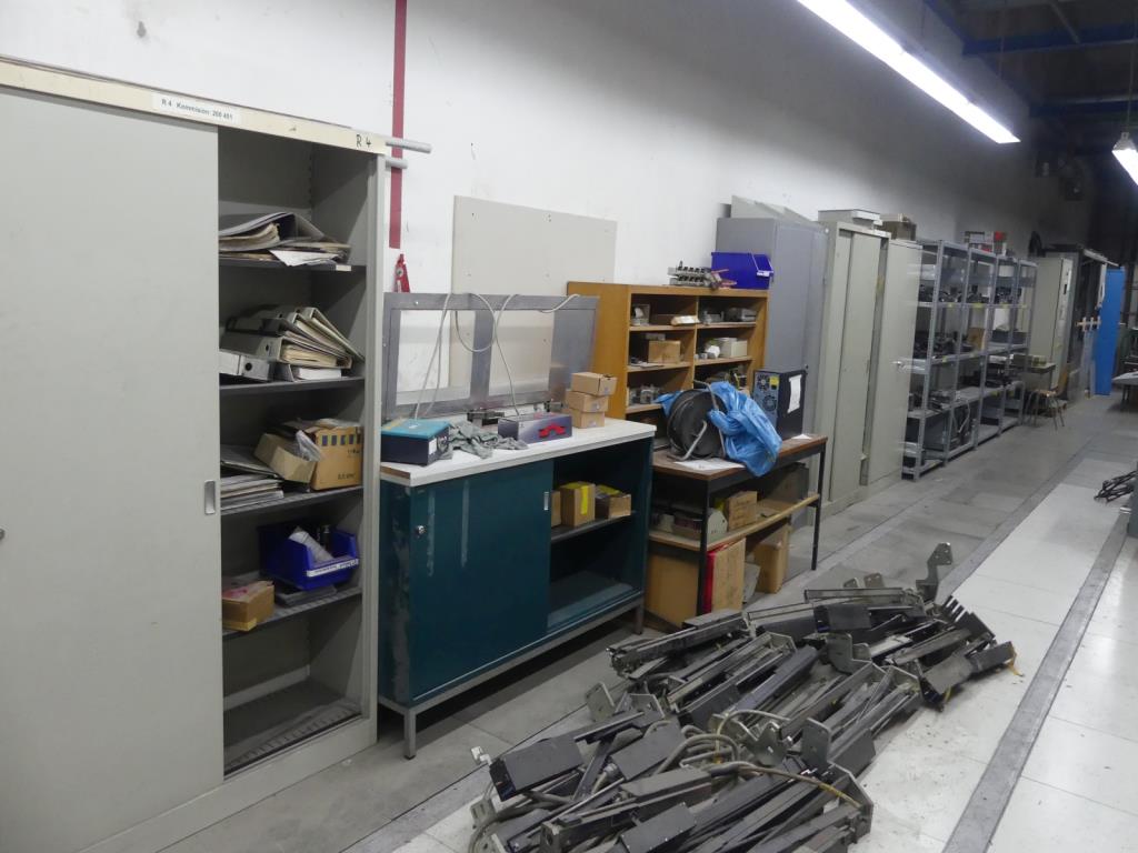 Maquinaria y accesorios de una antigua imprenta de huecograbado-2